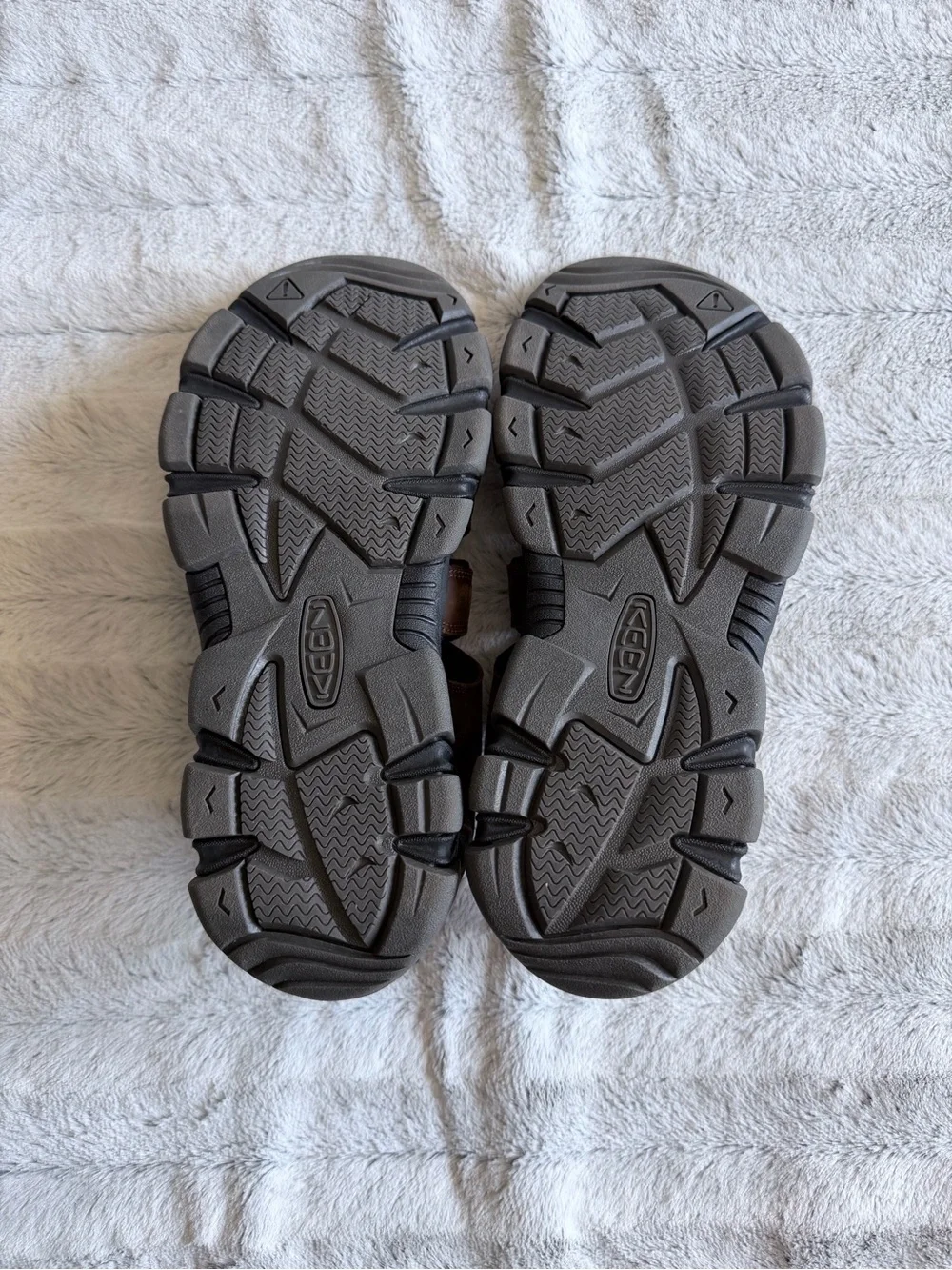 KEEN Men's Daytona II Waterproof Leather Sandals Bison Brown - NWOT